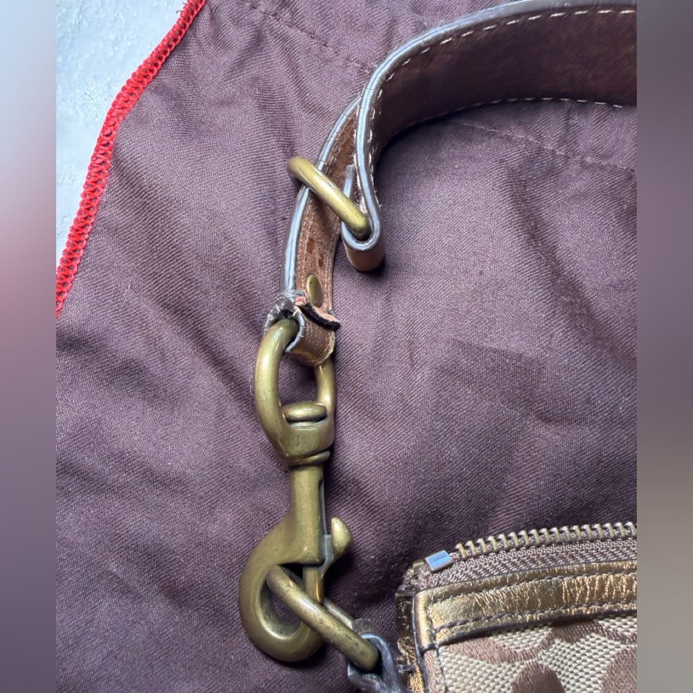 Coach Beige Gold Leather Soho Shoulder Bag - Picture 11 of 15